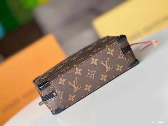 Cheap VUITTON TRUNK SOFT LOUIS HANDLE 0809